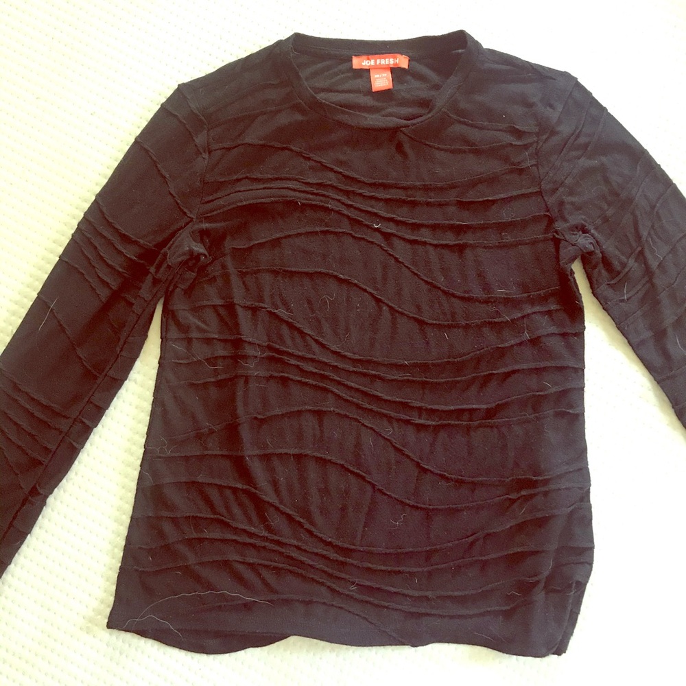 Black shirt